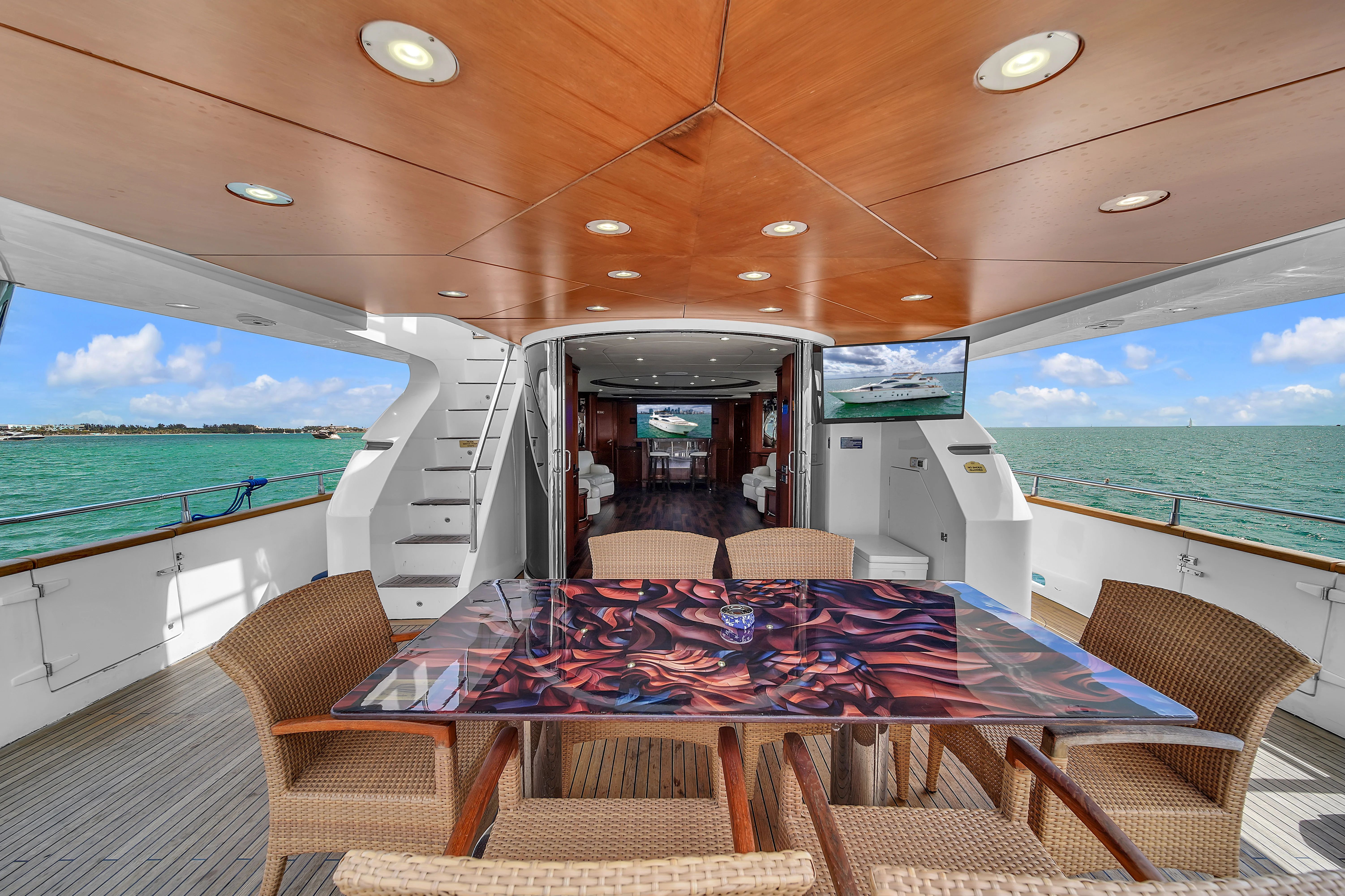 105ft Azimut Daniela master bedroom